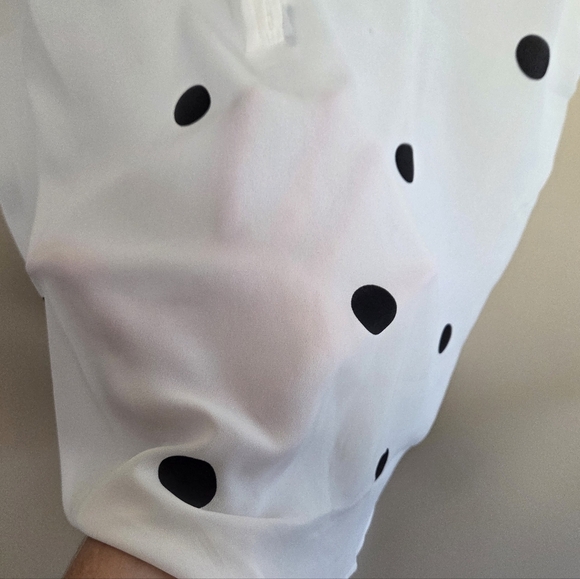 NWT Loft Off-White & Black Polka Dot Tulip Short Sleeve V-neck Blouse Size Large - Picture 5 of 6